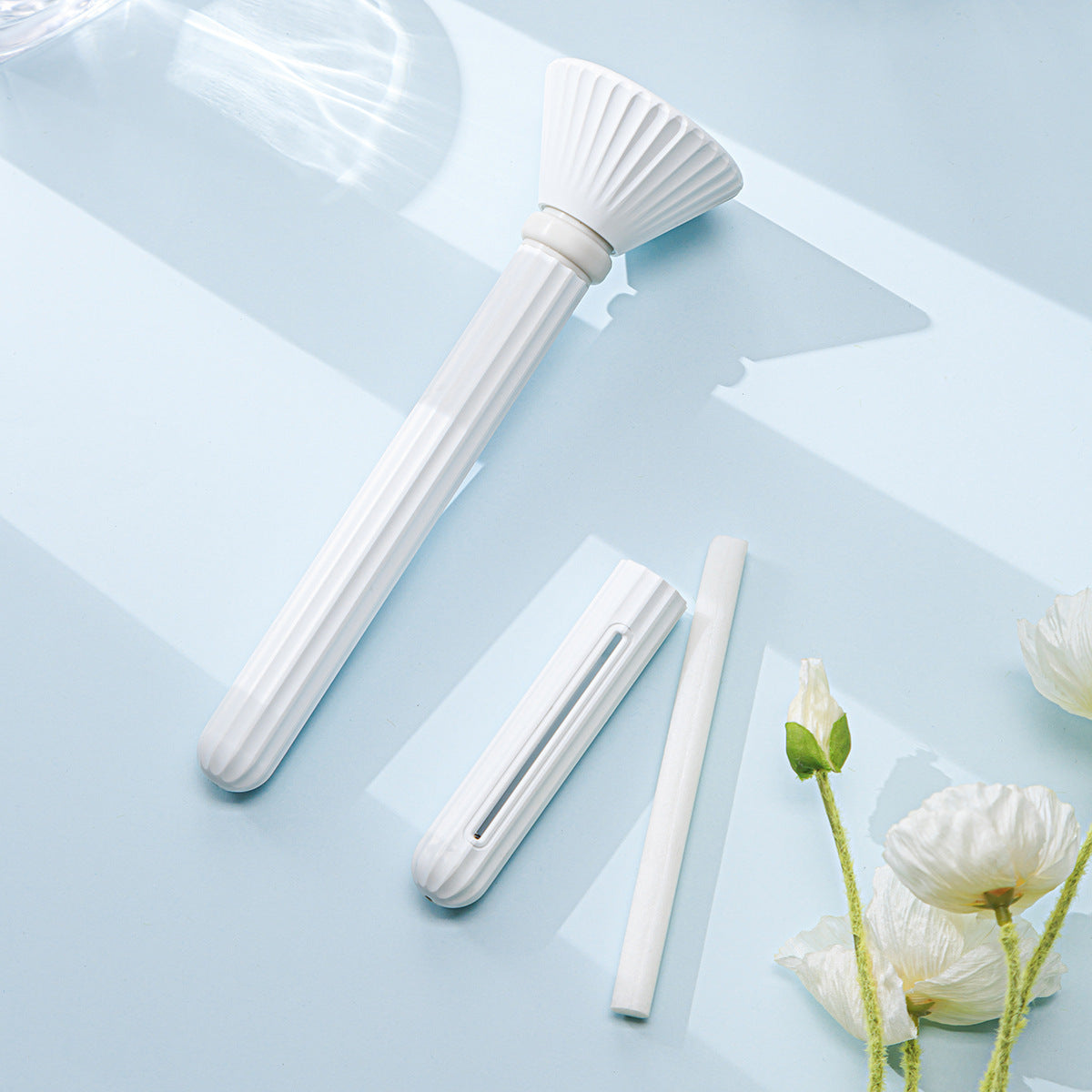 Ultrasonic Mini Humidifier – Travel-Friendly, Whisper-Quiet, and USB Powered